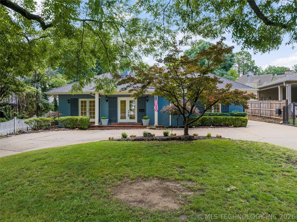 2521 S Birmingham Place, Tulsa, OK 74114