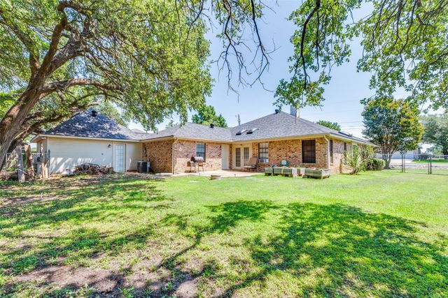 4018 View Point Drive, Granbury, TX 76048