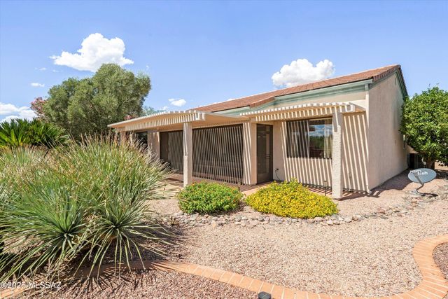 939 W Ashworth Road, Green Valley, AZ 85614