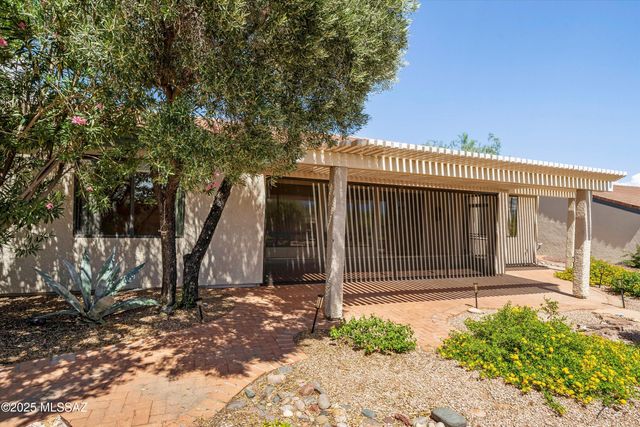 939 W Ashworth Road, Green Valley, AZ 85614