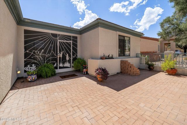 939 W Ashworth Road, Green Valley, AZ 85614