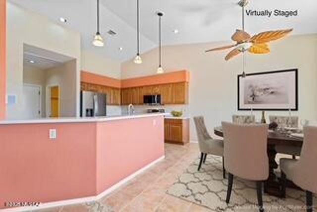 939 W Ashworth Road, Green Valley, AZ 85614