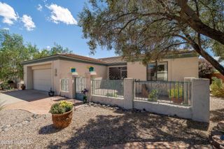 939 W Ashworth Road, Green Valley, AZ 85614