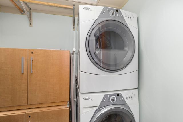 11 E Chestnut Street 1, Douglas, MI 49406