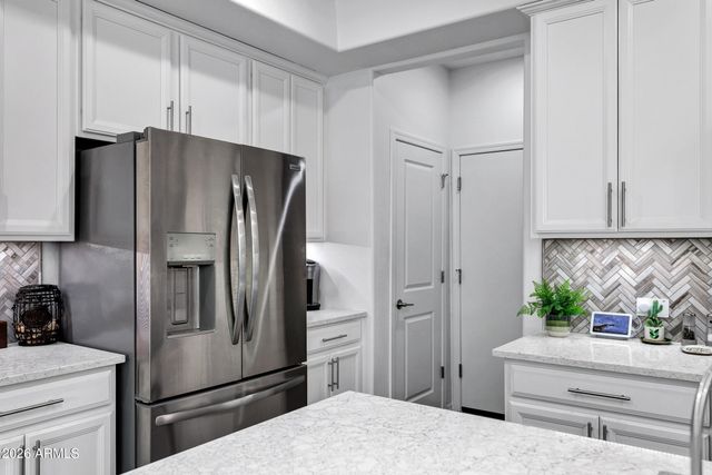 1825 E HAMPTON Lane 106, Gilbert, AZ 85295