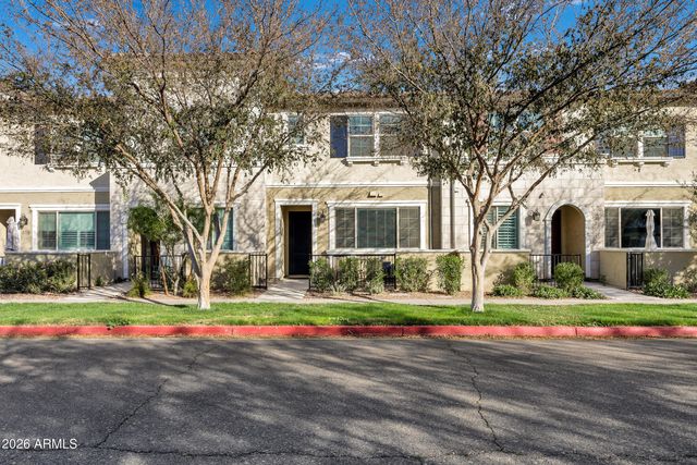 1825 E HAMPTON Lane 106, Gilbert, AZ 85295