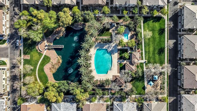 1825 E HAMPTON Lane 106, Gilbert, AZ 85295