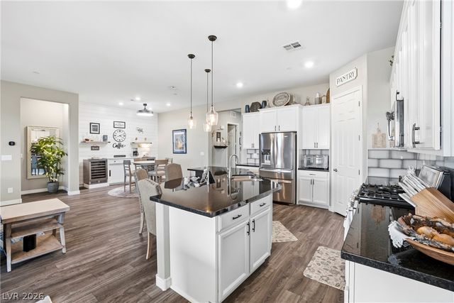 506 Pebble Run Avenue, Henderson, NV 89011