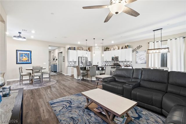 506 Pebble Run Avenue, Henderson, NV 89011