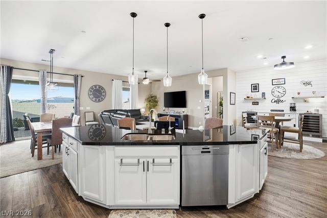 506 Pebble Run Avenue, Henderson, NV 89011