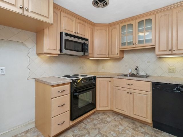 40 Whitman Road B-2, Waltham, MA 02453