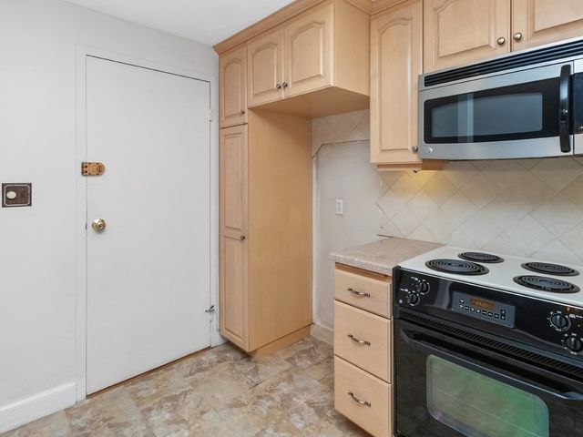 40 Whitman Road B-2, Waltham, MA 02453
