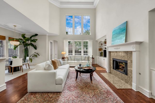 5930 Belmont Avenue, Dallas, TX 75206