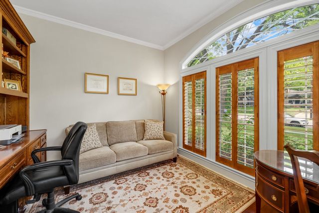 5930 Belmont Avenue, Dallas, TX 75206