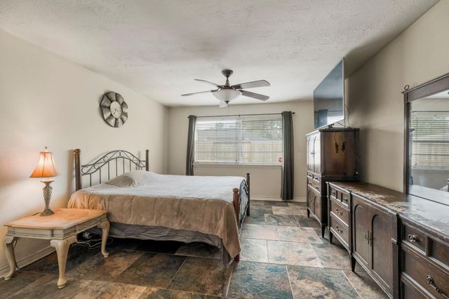6503 Fallengate Drive, Spring, TX 77373