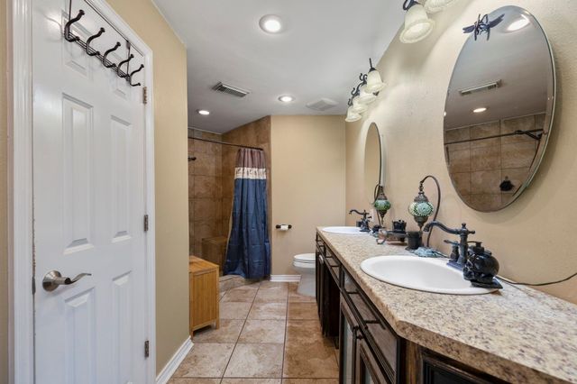 6503 Fallengate Drive, Spring, TX 77373