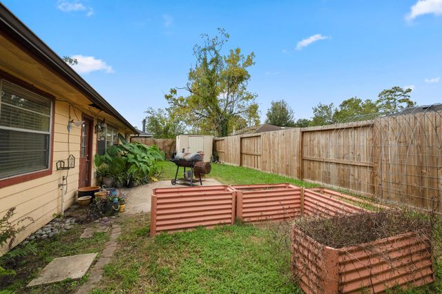 6503 Fallengate Drive, Spring, TX 77373
