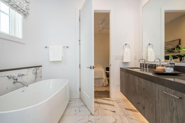 1494 Red Fox NE Drive B, Atlanta, GA 30306