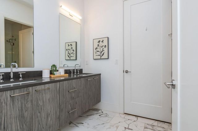 1494 Red Fox NE Drive B, Atlanta, GA 30306