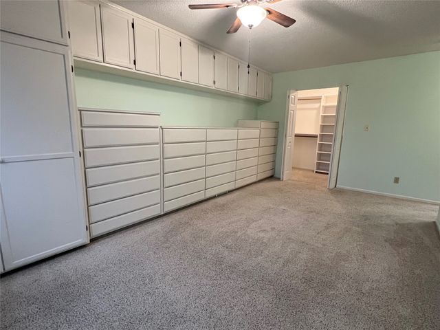 1140 Cherry Hills Drive A, Newton, IA 50208