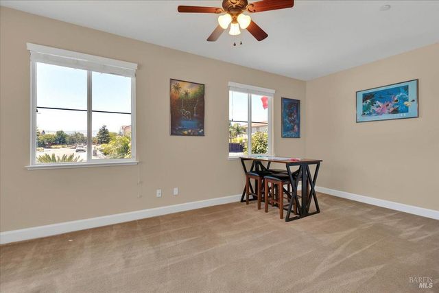 331 Frisbie Cir, Vacaville, CA 95688