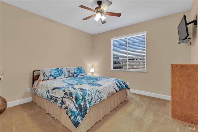 331 Frisbie Cir, Vacaville, CA 95688