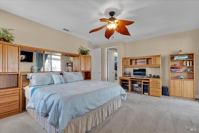 331 Frisbie Cir, Vacaville, CA 95688