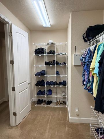 331 Frisbie Cir, Vacaville, CA 95688
