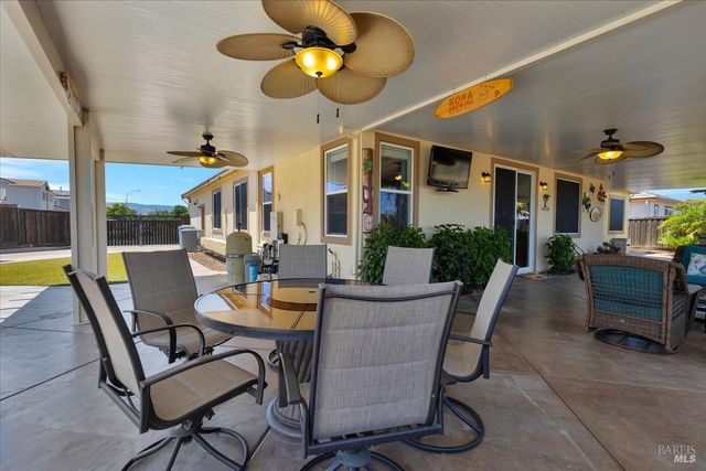 331 Frisbie Cir, Vacaville, CA 95688