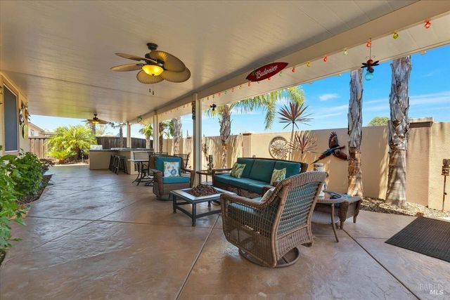 331 Frisbie Cir, Vacaville, CA 95688