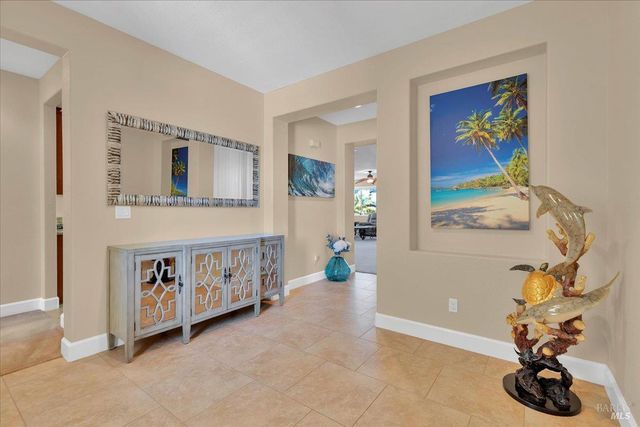 331 Frisbie Cir, Vacaville, CA 95688