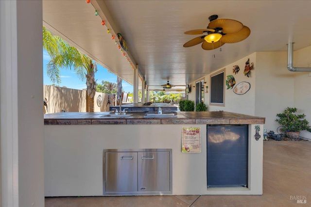 331 Frisbie Cir, Vacaville, CA 95688