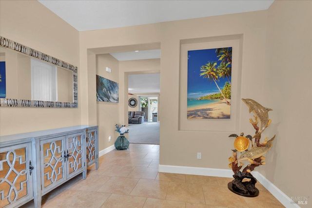 331 Frisbie Cir, Vacaville, CA 95688