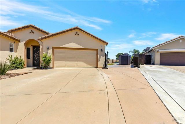 331 Frisbie Cir, Vacaville, CA 95688