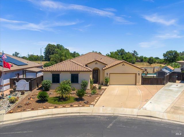 331 Frisbie Cir, Vacaville, CA 95688