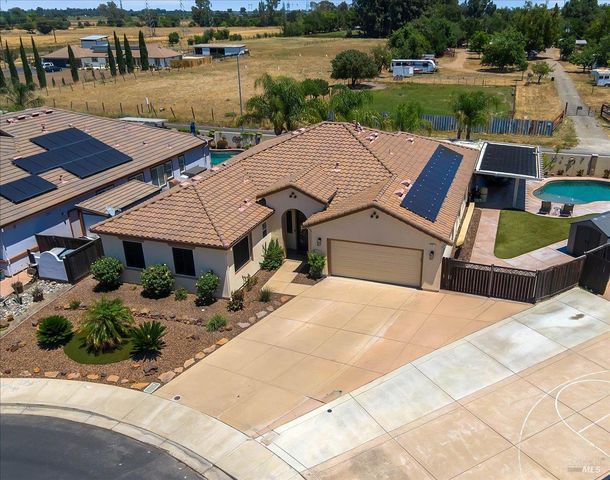 331 Frisbie Cir, Vacaville, CA 95688