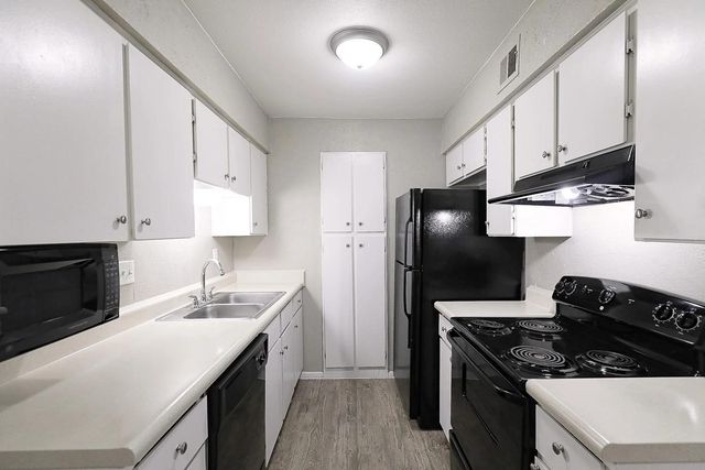 8100 N Mopac Expressway 03-111, Austin, TX 78759