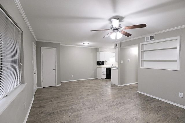 8100 N Mopac Expressway 03-111, Austin, TX 78759