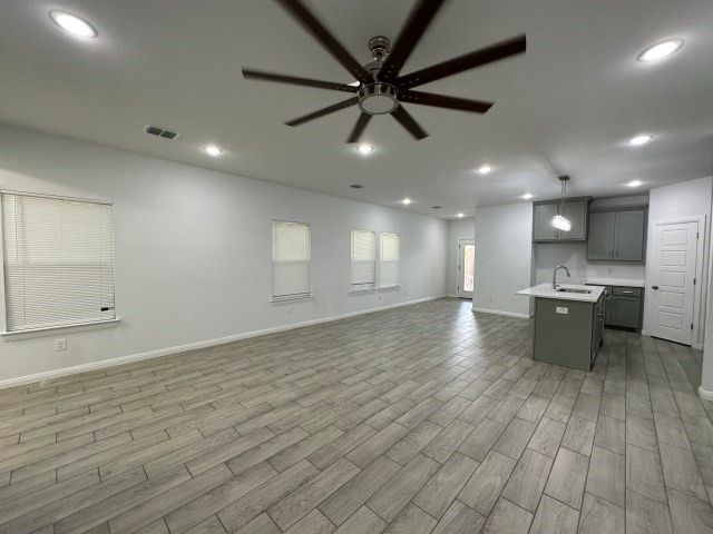 917 E Maddox Avenue, Fort Worth, TX 76104