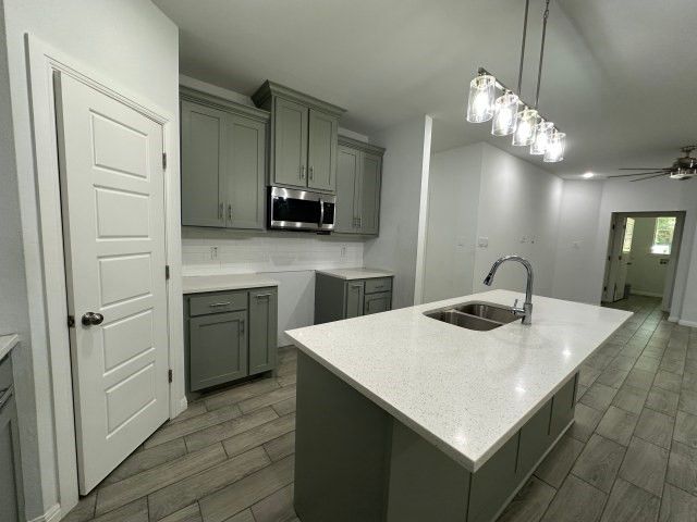 917 E Maddox Avenue, Fort Worth, TX 76104
