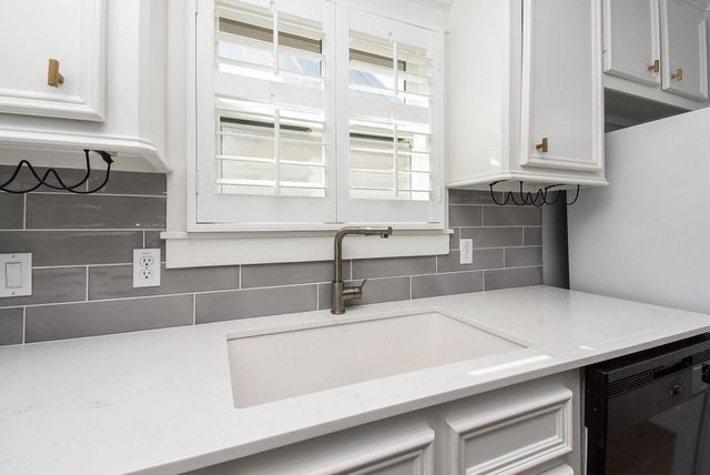 1349 Heights Boulevard B, Houston, TX 77008