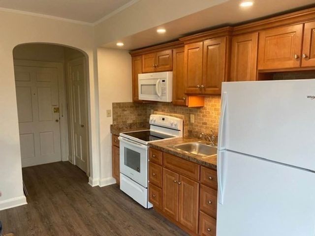 16 Columbian Street 4, Weymouth, MA 02190