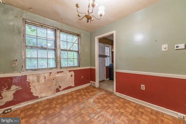 6605 CHURCH LN, Upper Darby, PA 19082