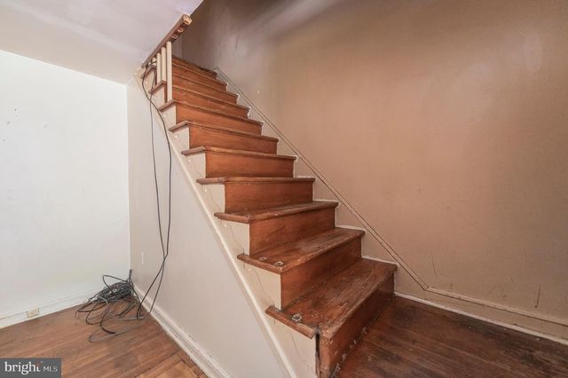 6605 CHURCH LN, Upper Darby, PA 19082