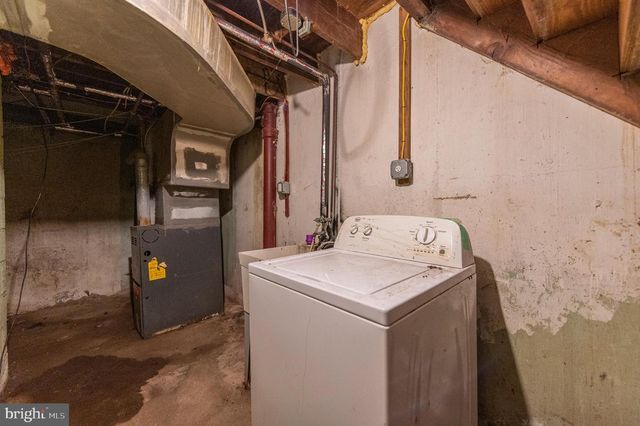 6605 CHURCH LN, Upper Darby, PA 19082