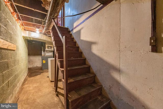 6605 CHURCH LN, Upper Darby, PA 19082