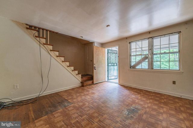 6605 CHURCH LN, Upper Darby, PA 19082