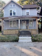 42 Belvidere Way, Akron, OH 44302