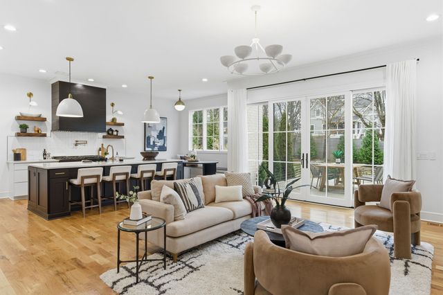 4024 General Bate Dr, Nashville, TN 37204