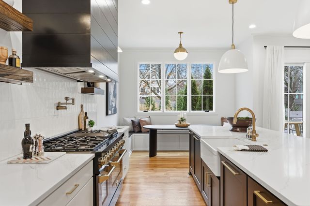 4024 General Bate Dr, Nashville, TN 37204